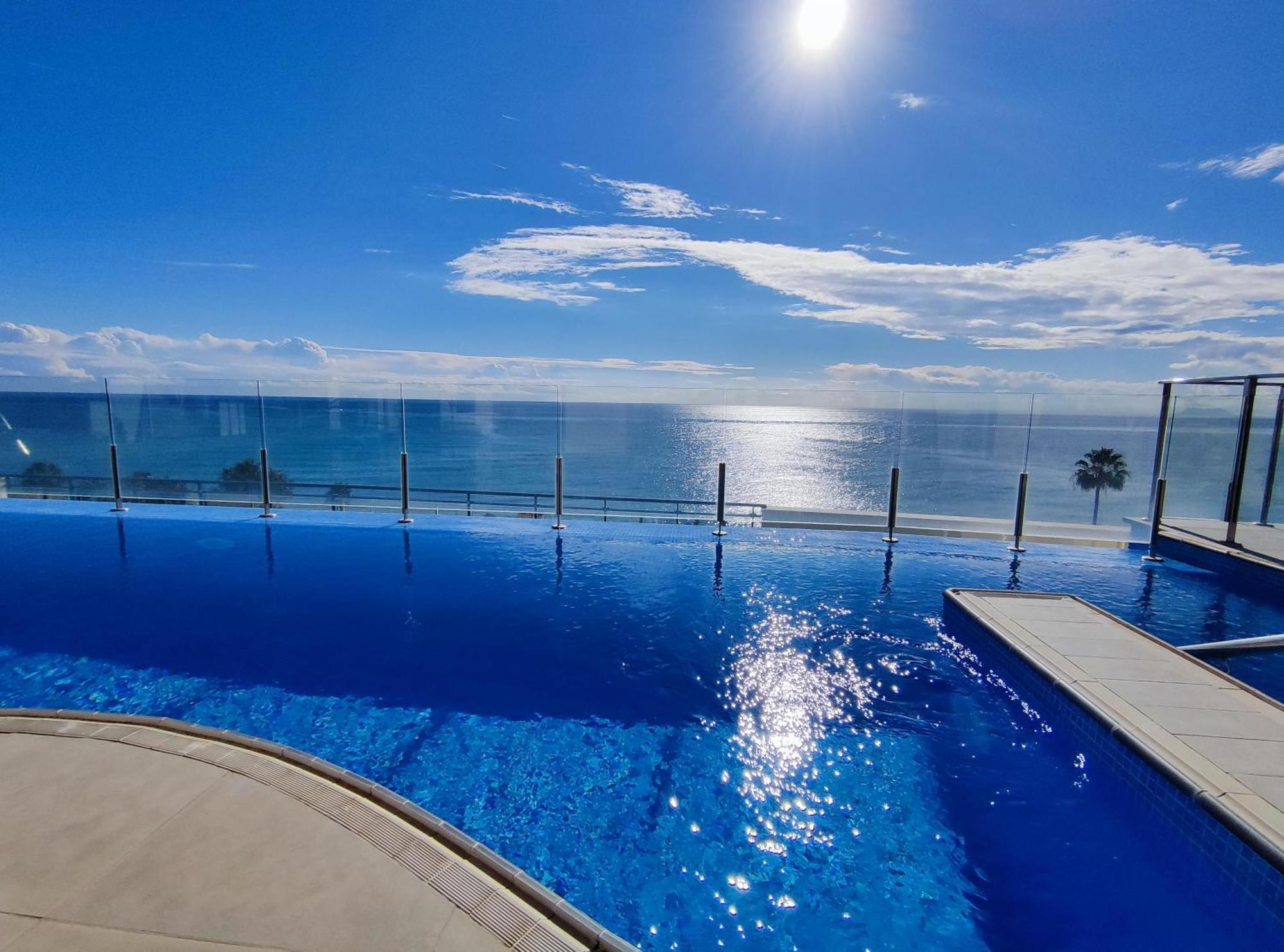 Luxury Duplex Infinity Pool Ehhouse Apartman Estepona Kültér fotó